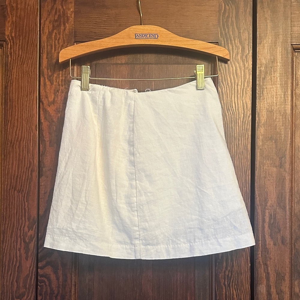 A&F Scarlett Linen-Blend Crisp White Mini Skort